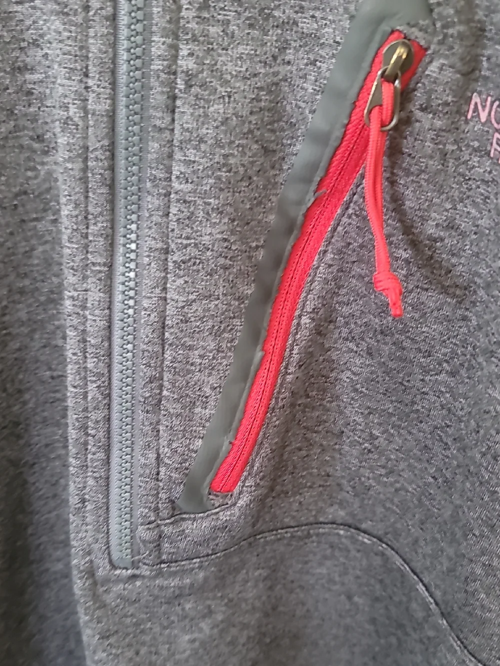 The North Face Heather Gray Pullover with Red Zip Accent SZ XL